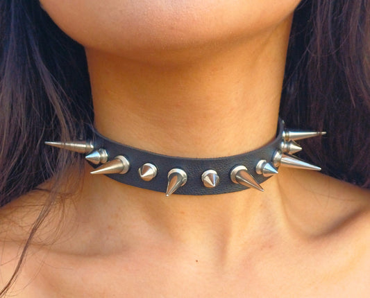 Choker con Borchie – Spike Choker